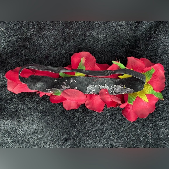 CLAIRE’S BOUTIQUE | Red Flower Crown | Women’s or Kids Size OS - Picture 5 of 7